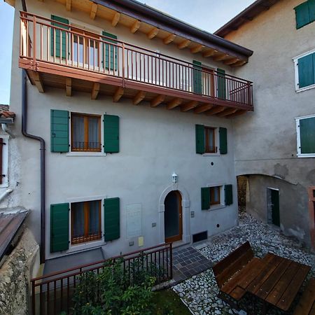 Casa Antico Borgo - Appartamento 1 아센자디브렌조네 외부 사진